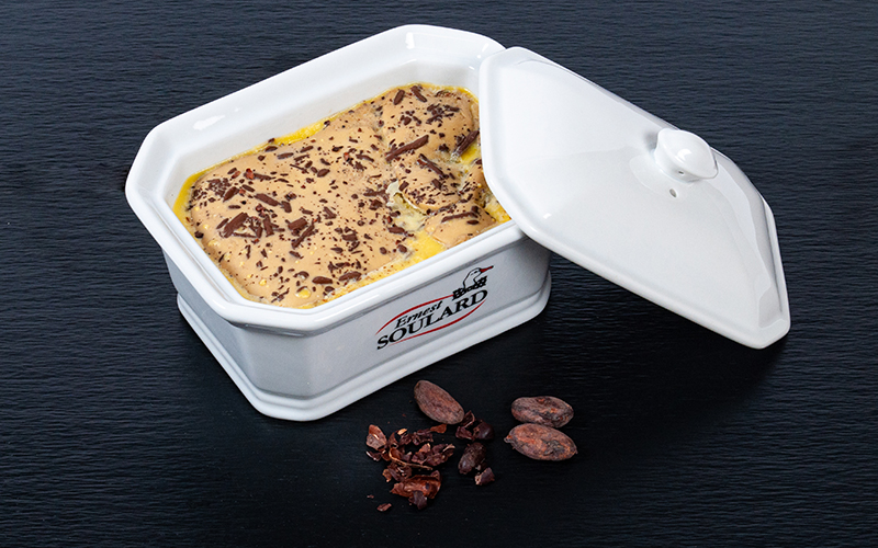 Foie gras de canard mi-cuit aux fèves de cacao