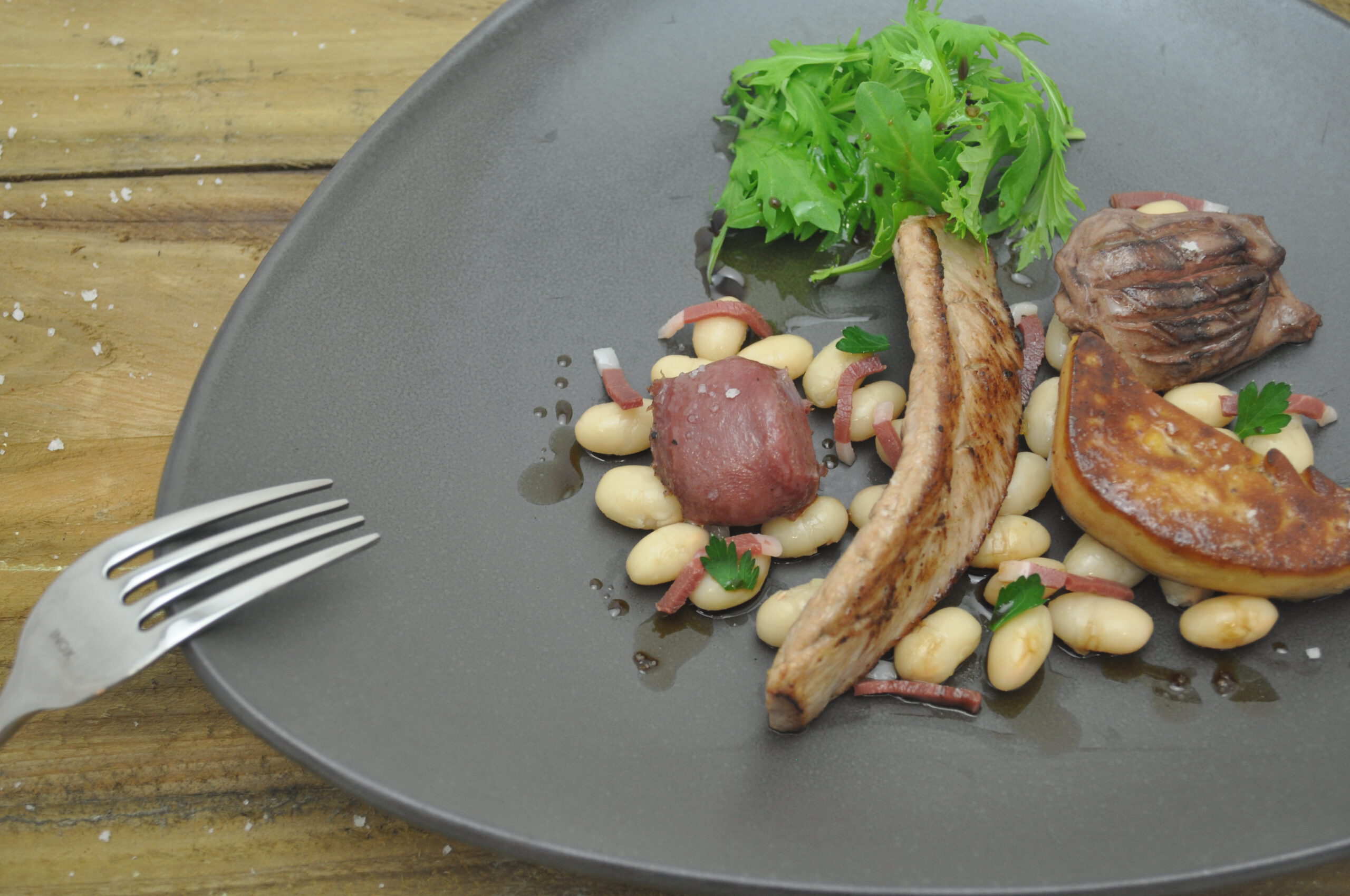 Salade tiède de haricots coco béatilles de canard